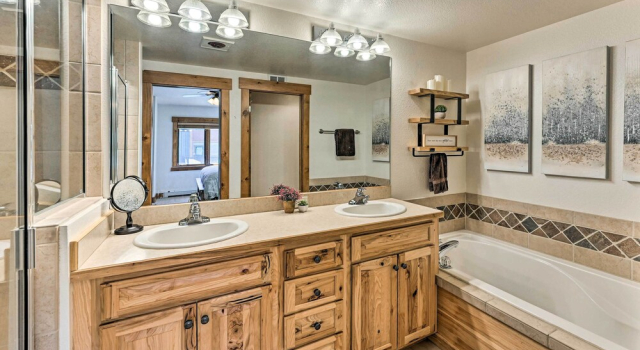 Апартаменты Gorgeous Steamboat Townhome: Shuttle to Ski Resort