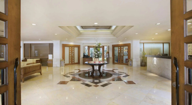 Puri KIIC Golf View Hotel