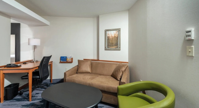 Люкс Fairfield Inn and Suites by Marriott New Bedford