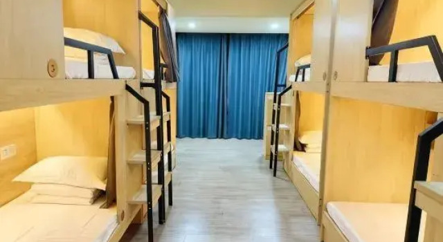 Кровать в общем номере (мужской номер) Kunshan Xiangchengwan Boutique Hotel