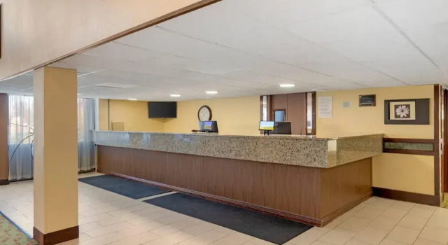MainStay Suites Lansing West, Réserver Hôtel Waverly États-Unis