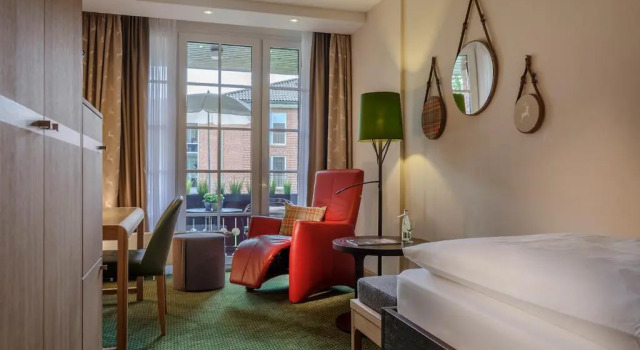 Romantik Hotel Jagdhaus Eiden am See, Забронировать Отель Бад-Цвишенан East Frisia