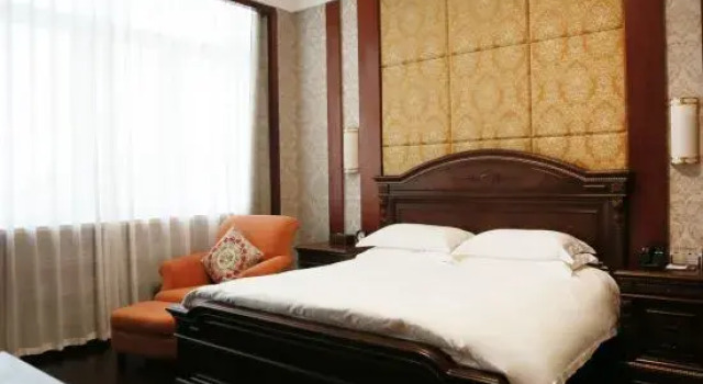 Люкс Business Dalian Bangchui Island Hotel