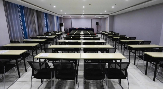 Super 8 Premier Hotel (Tumushuke City Government Branch), Book Hotel Tumxuk Xinjiang