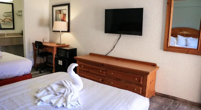Четырёхместный номер Standard Suite Dreams Hotel