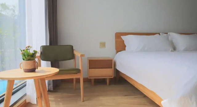 Двухместный номер Standard с видом на горы Moganshan Pinhouwu Hotel