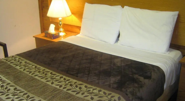 Номер Economy Parkway Motel & European Lodges