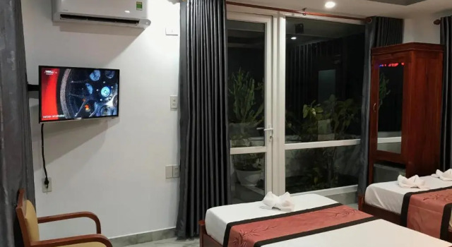 Трёхместный номер Standard с балконом Sunny A Hotel