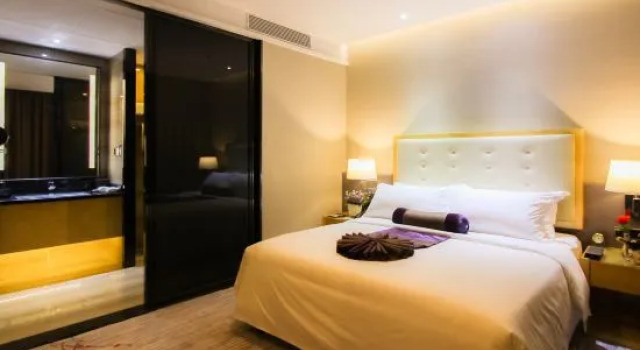 Двухместный люкс Executive Golden Phoenix International Hotel