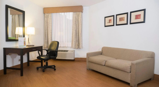 Номер Standard Holiday Inn Tijuana Zona Rio by IHG