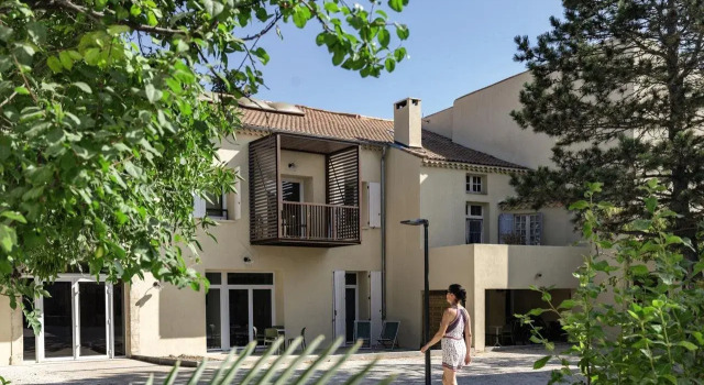 Belambra Clubs LIsle Sur La Sorgue - Domaine De Mousquety, Забронировать Отель Л'Иль-сюр-ла-Сорг Воклюз