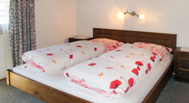 Klocker Laimach in Laimach, Rezerwuj Hotel Hotele w Tyrol z parkingiem, Parking