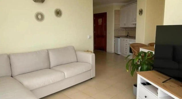 Refurbished 1 bedroom apartment with large pool, Забронировать Апартаменты/квартира Апартаменты Сан-Мигель-де-Абона, рядом с Туристический комплекс Амарилья-Гольф, Апартаменты/квартира