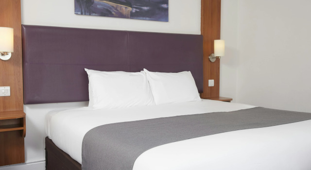 Premier Inn Basingstoke South, Забронировать Отель Отели Англии 3 звезды, 3*