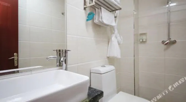 Pai Hotel (Dandong Kuandian Pedestrian Street), Book Hotel Dandong Liaoning