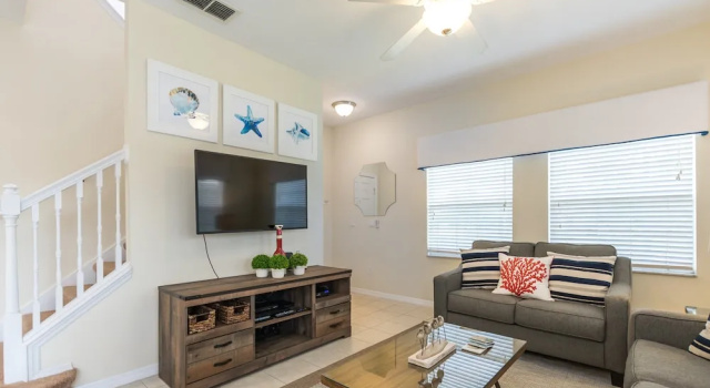 4BD Home With Full Size Pool Close to Disney 4550a, Varaa Hotelli Kissimmee Kissimmee