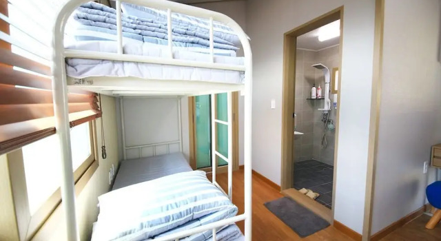 Peter Pan Guesthouse - Hostel