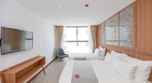 Трёхместный номер Deluxe Majestic Premium Hotel