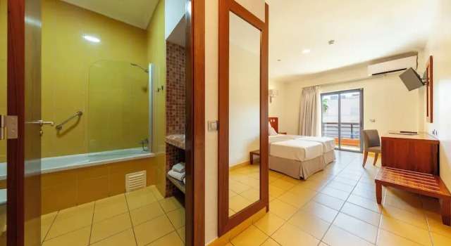 Одноместный номер Standard с балконом Hotel Praia Sol