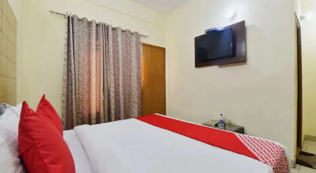 Hotel Paradise By OYO Rooms, Varaa Hotelli Parwanoo Haryana
