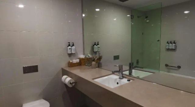 Двухместный номер Deluxe с видом на озеро Fairmont Resort Blue Mountains MGallery Collection