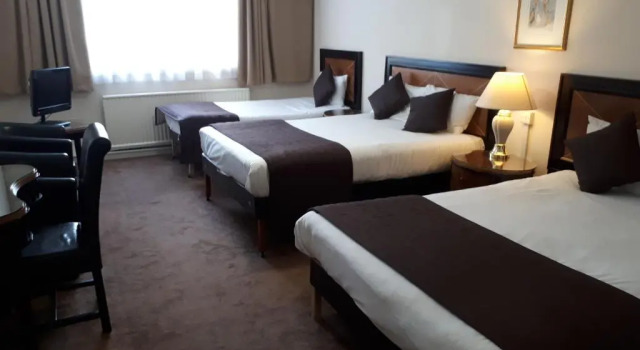 Семейный номер Standard Britannia Hotel Aberdeen