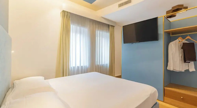 Полулюкс Hotel Aristeo