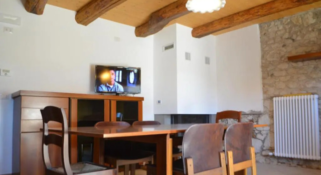 Коттедж c 1 комнатой Albergo Diffuso Balcone sul Friuli