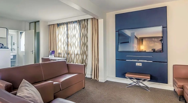 Люкс Mercure Cergy Pontoise Centre