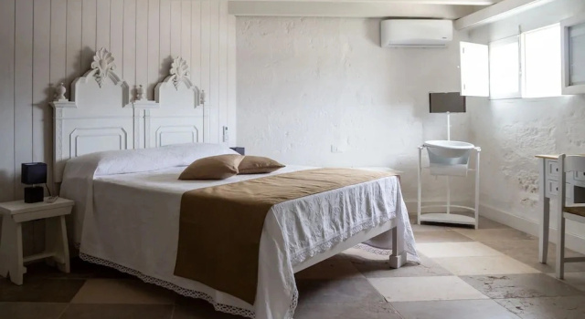 Superior- dobbelt suite med haveudsigt Masseria Scaledda