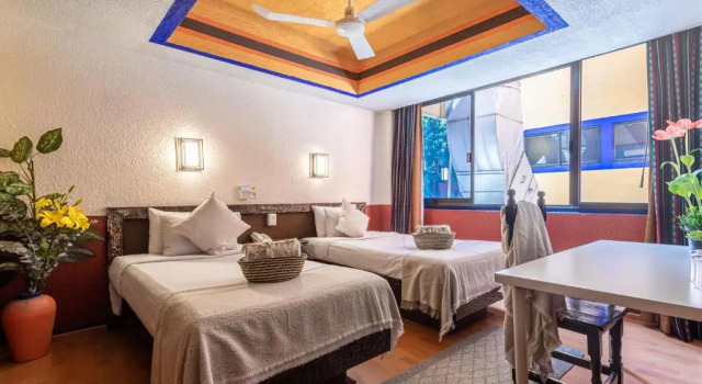Standaard Vierpersoonskamer Posada Viena Hotel