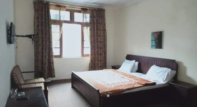 Troutland Hotel Naran