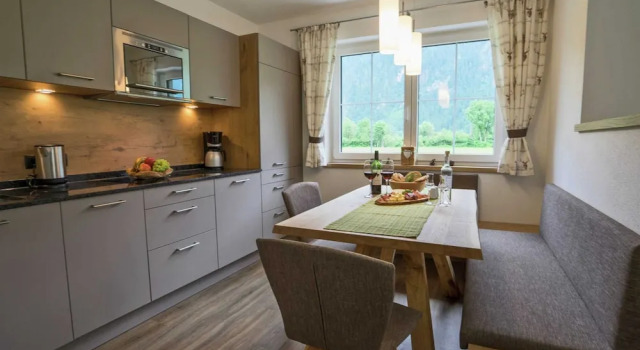 Апартаменты Deluxe Spacious Apartment Near Ski Area in Mayrhofen