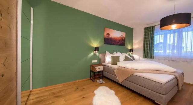 Апартаменты Deluxe Apartment in the Heart of Neukirchen