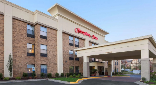 Кровать в общем номере Hampton Inn Lexington South-Keeneland Airport