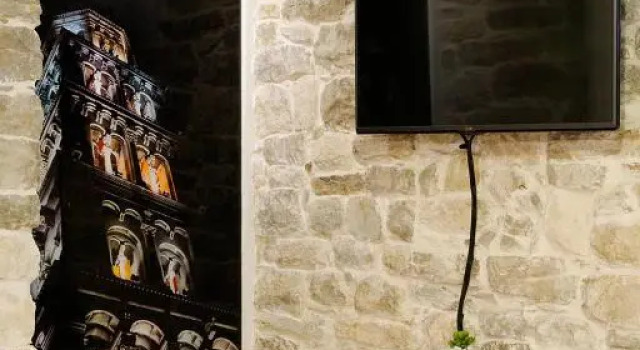 Apartments Centre In Stone House, Prenota Appartamento Splitska 
