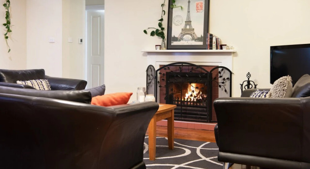 French Doors, Book Hotel Daylesford 