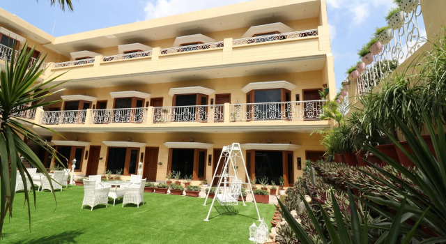 Hotel Mohan Continental, Rezerwuj Hotel Patiala 