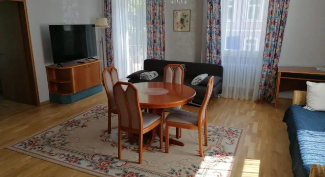 Апартаменты Цокольный этаж Park Villa Apartments