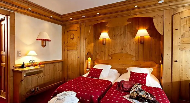 Двухместный полулюкс Chalet-Hotel Le Labrador, The Originals Relais