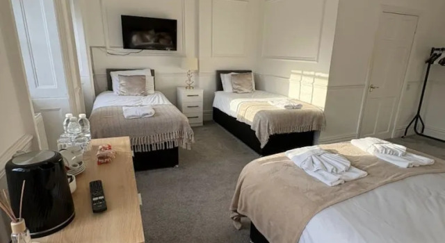 Room 7 - Manor Park Country House Wales