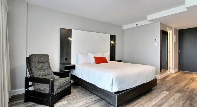 Номер Standard с балконом Hotel Classique