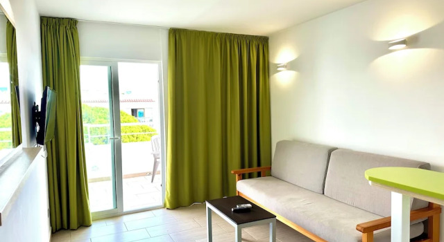 Студия с балконом Apartamentos Jet