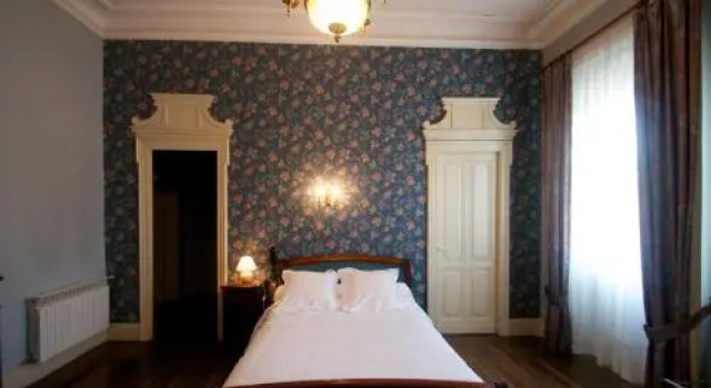 Hotel Du Prince Hotel, Book Hotel Hotels & Accommodations in Mirande, Hotel