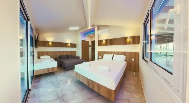 Полулюкс ZOI Girni - Seaside Hotel
