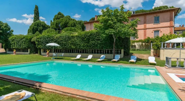 Вилла VILLA DELLE SOPHORE 12, Emma Villas