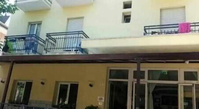 Hotel Cannes Rimini, Забронировать Отель Мирамаре Римини