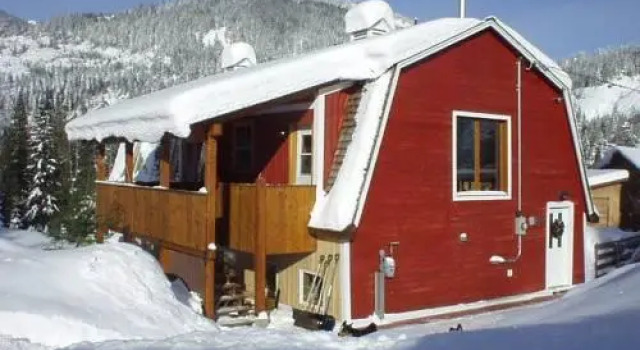 Red Barn Lodge, Buchen Sie Hotel Trail 