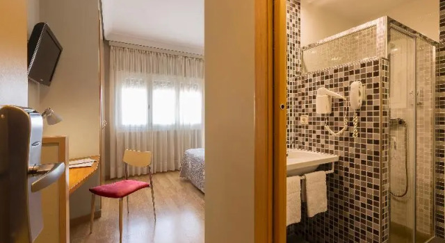 Двухместный номер Standard с балконом Hotel Santamaria