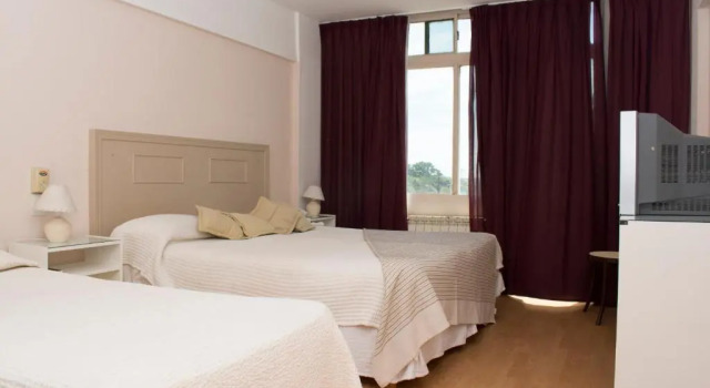 Четырёхместный номер Standard с частичным видом на море Hotel Golf Internacional